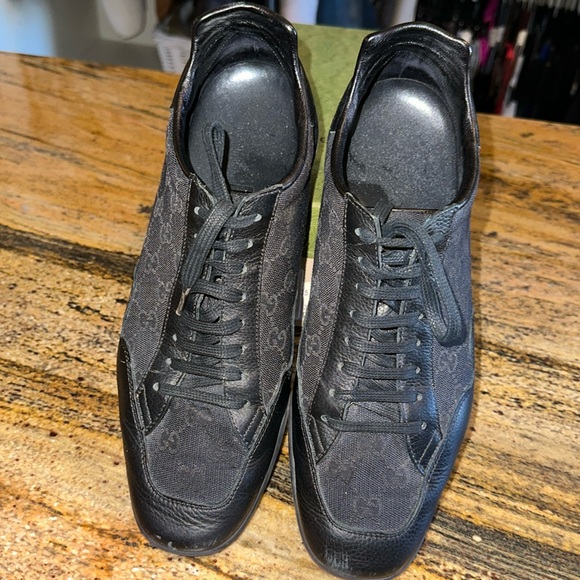 Men’s Gucci sneakers - Picture 1 of 7